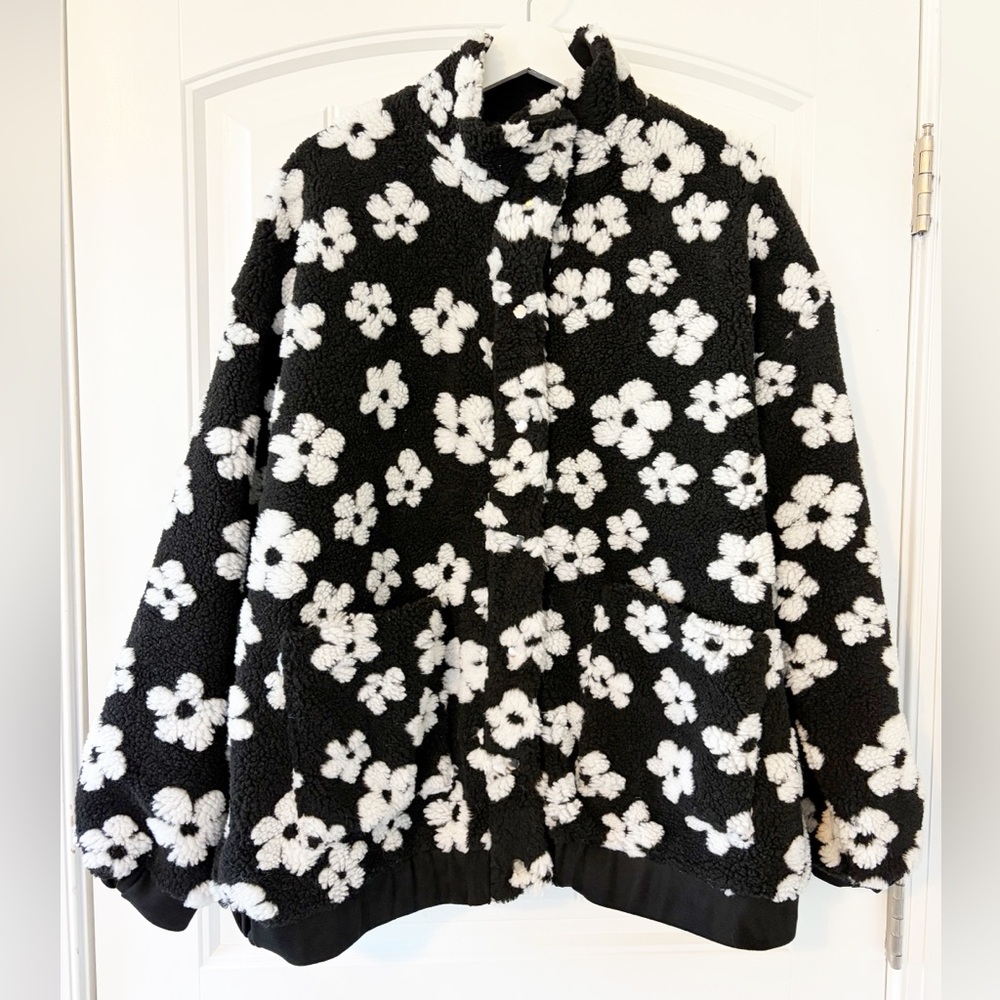 CHIC SOUL I NEW Black Floral Jacket